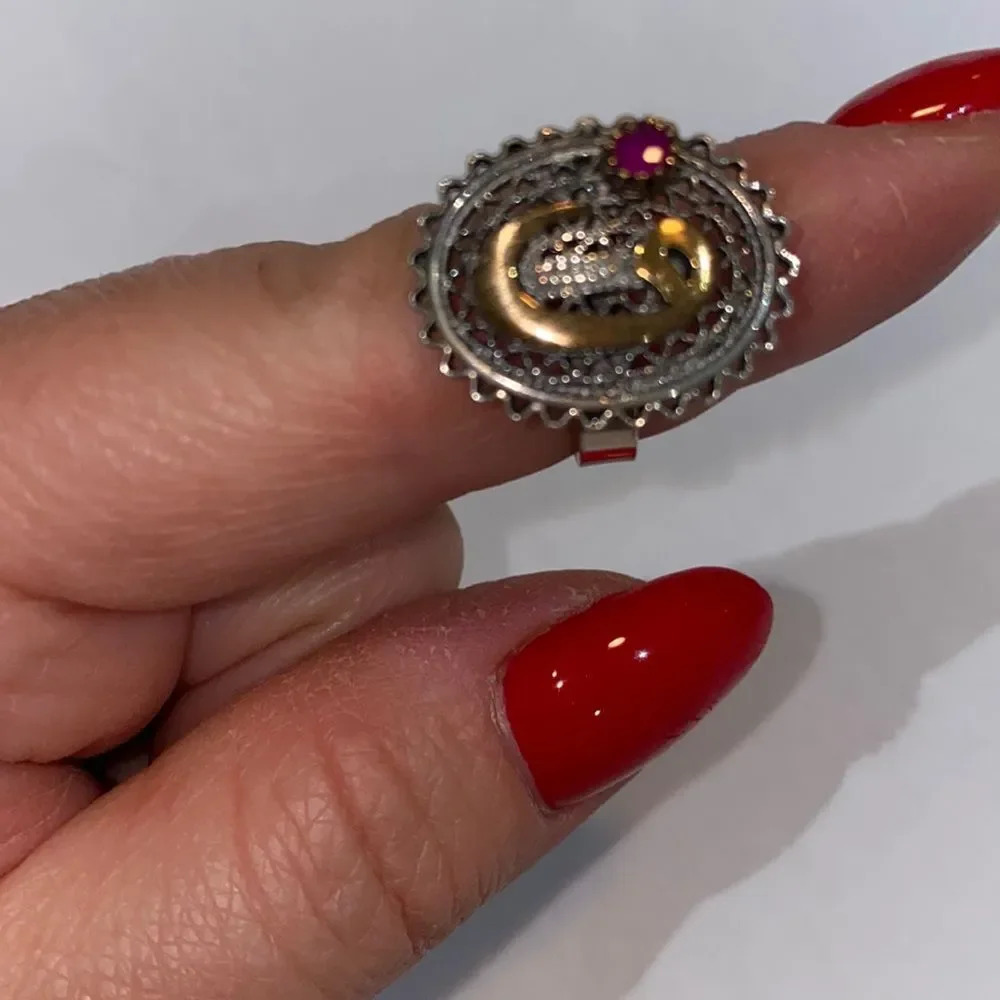 Ring - Picture 4 of 8